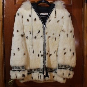 Vintage Martin victor furs genuine Alaskan furs coat